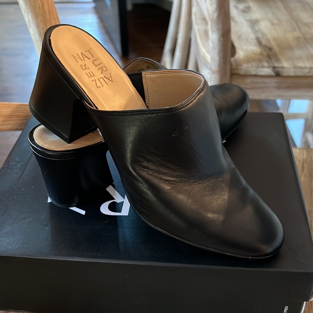 Shoes - Picture 2 of 3